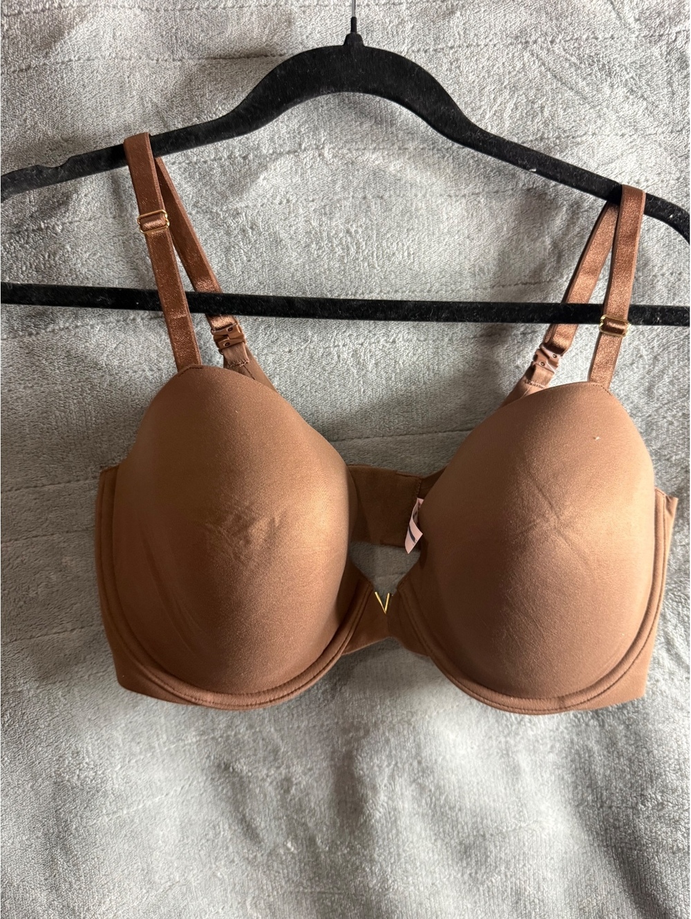 Victoria’s Secret 36DD Brown Demi Doublé Bra with Gold 'V' Detail